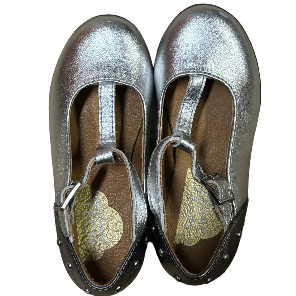 Umi Little Girl Silver Patent Leather Studded Heel Mary Jane Eleni US 8M/24